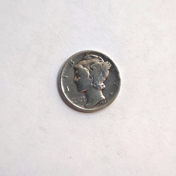 US Silver Mercury Dimes 1940-1945 - Picture 5 of 9